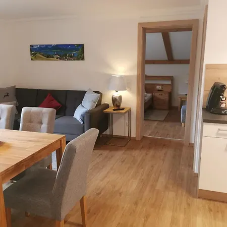 아파트 Apartmenthaus Waldhorn