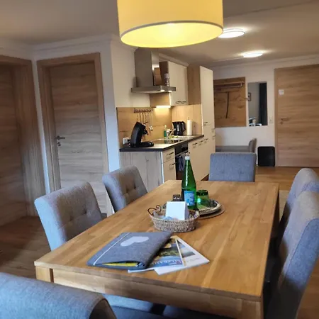 Apartmenthaus Waldhorn דירה *